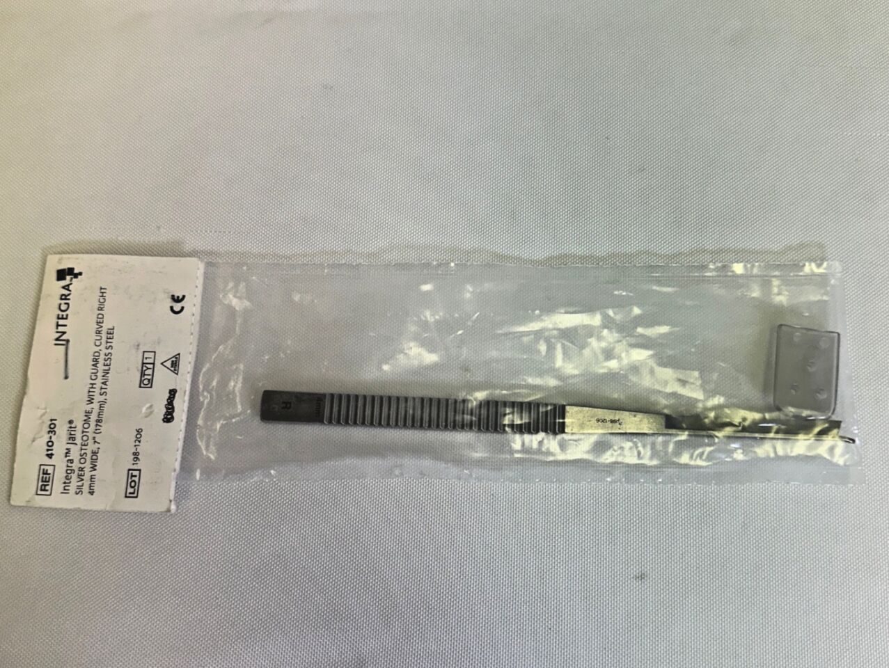 INTEGRA 410-301 Curved Right 4mm Wide 7" Silver Osteotome W/ Guard