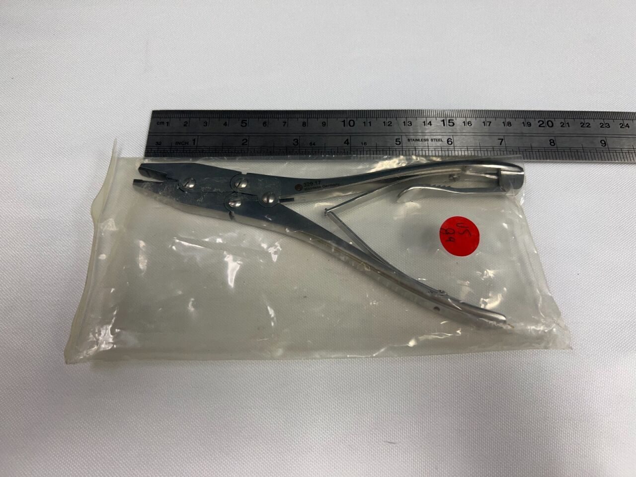 SYNTHES 329.17 Maxillofacial Mandible Pliers 7" w/ Ratchet — photo 4