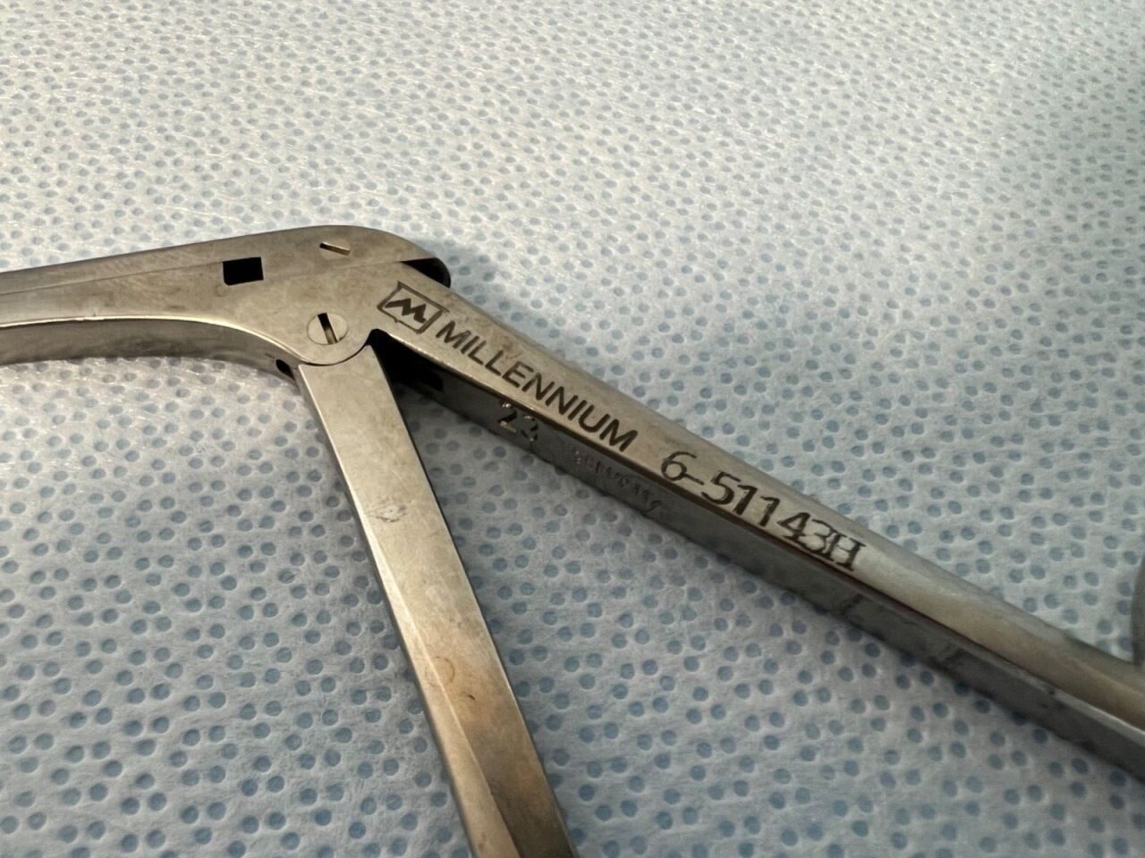 MILLENNIUM SURGICAL 6-51143H Straight Spinal Rongeur 11.5" X 3mm Up Bite — photo 5
