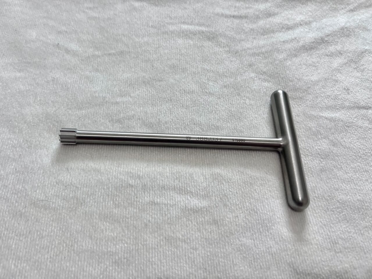SYNTHES 388.037 T-Handle Starlock Reamer — photo 1