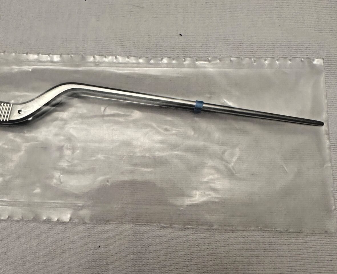 INTEGRA 130-420 Cushing Forceps Tissue Serrated Handle Scraper End Bayonet — photo 3