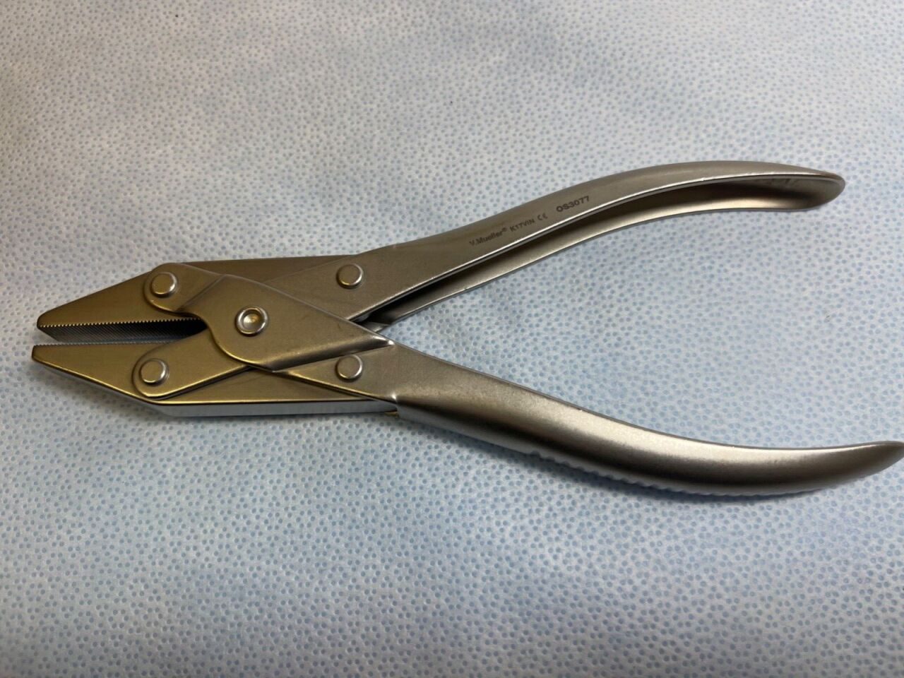V. MUELLER OS3077 Parallel Pliers 7.5" L X Jaws 10mm Wide X 13mm Max Opening — photo 1