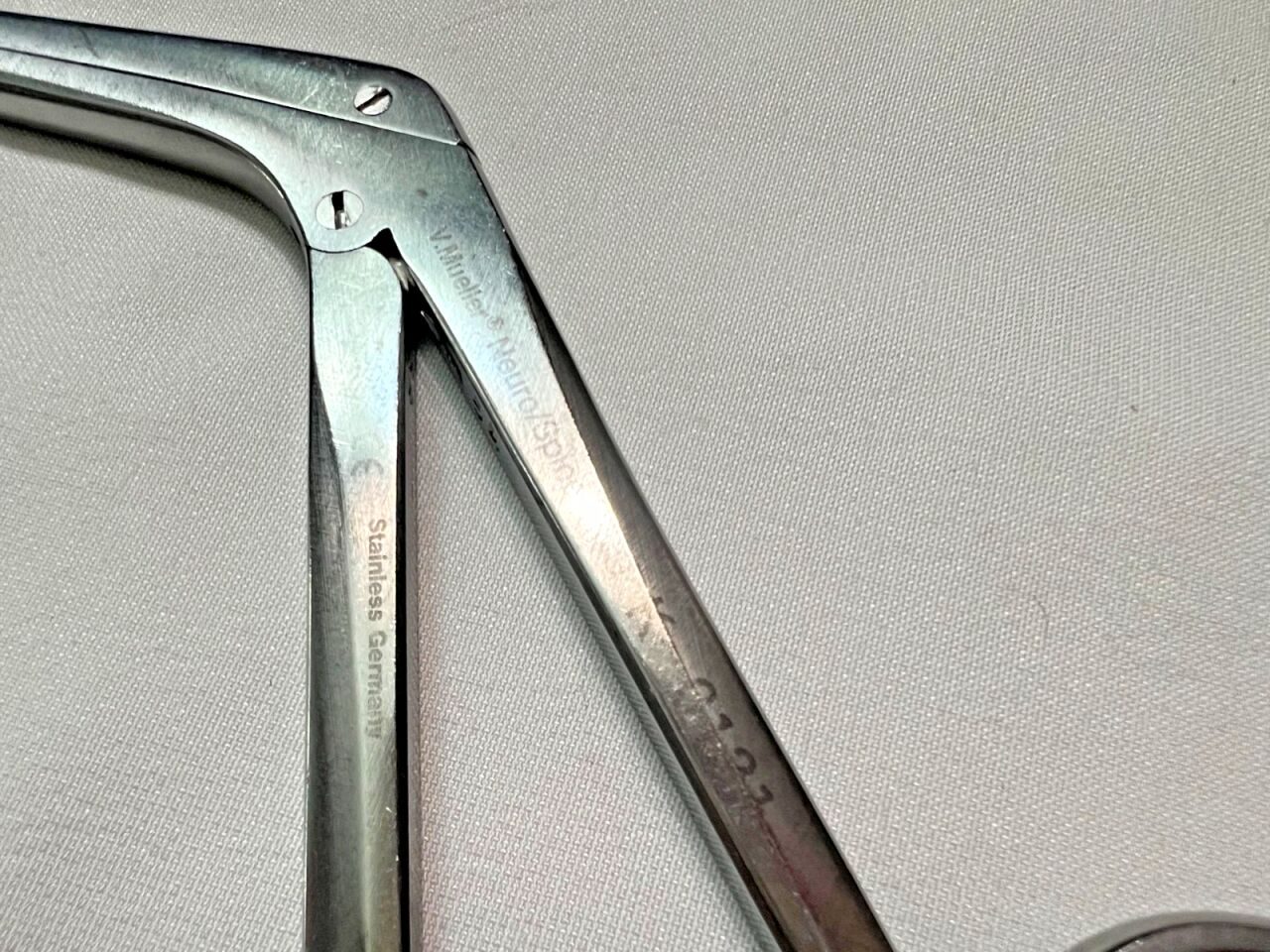 V. MUELLER K-0121 Angled Up 7" Length Cushing IVD Rongeur — photo 5