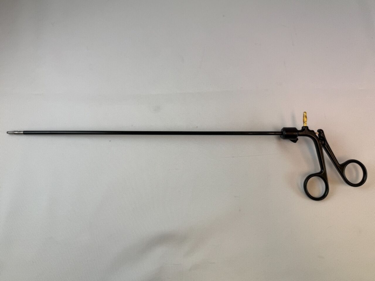 AMBLER J635-1 Laparoscopic Fenestrated Double Action Forcep 5mm x 35cm — photo 3
