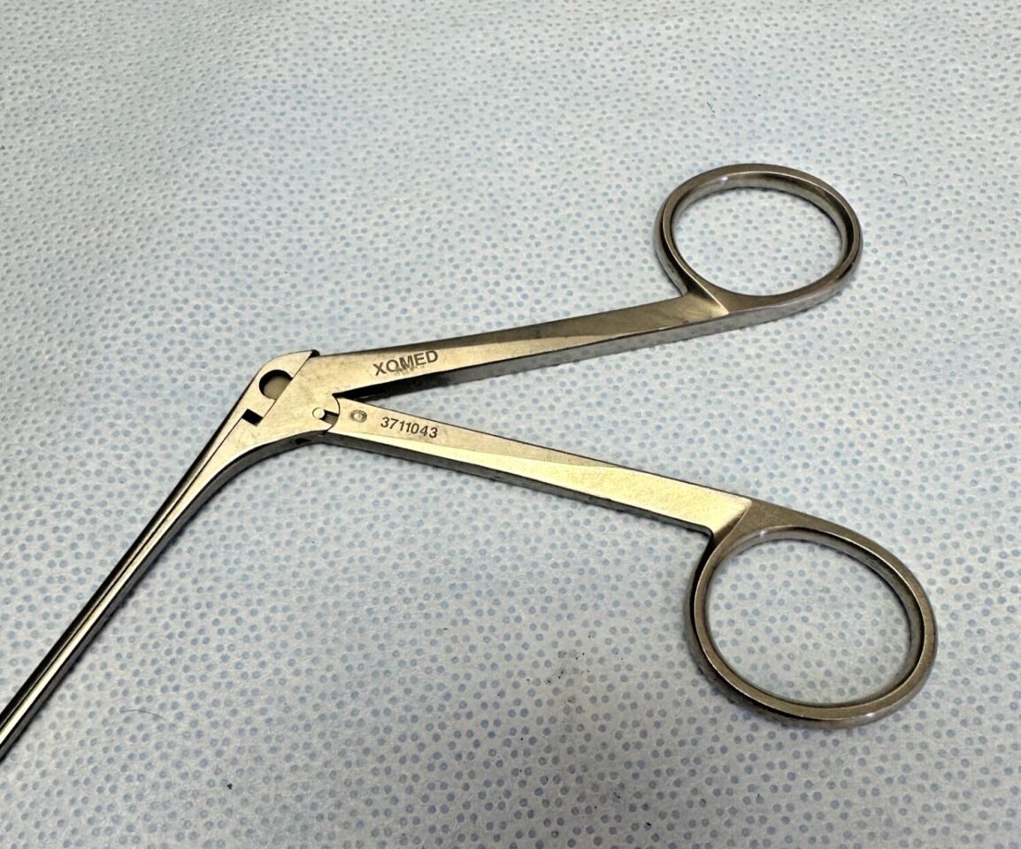 XOMED 3711043 3.5mm Straight Shaft 4-1/2" Weil-Blakesley Sinus Forcep — photo 3