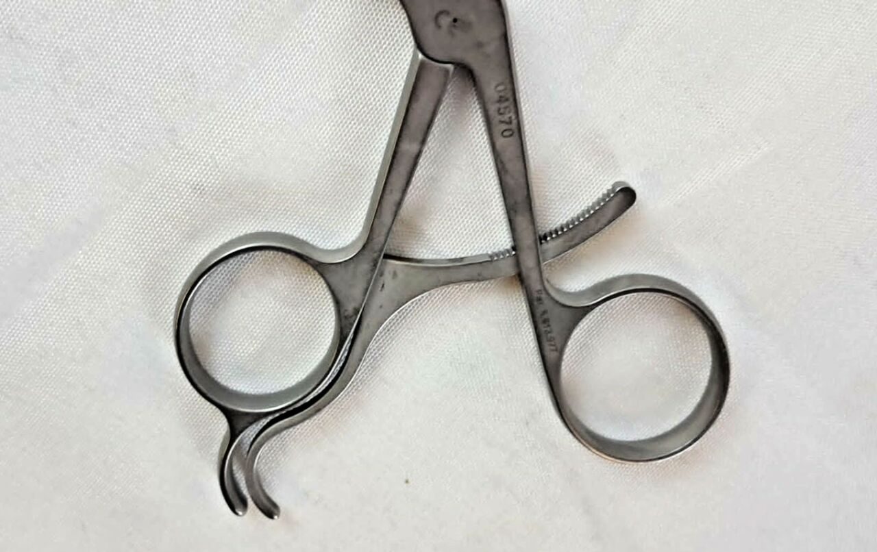 ARTHREX AR-13960 Arthroscopic Suture Retriever / Grasper SR Handle — photo 2