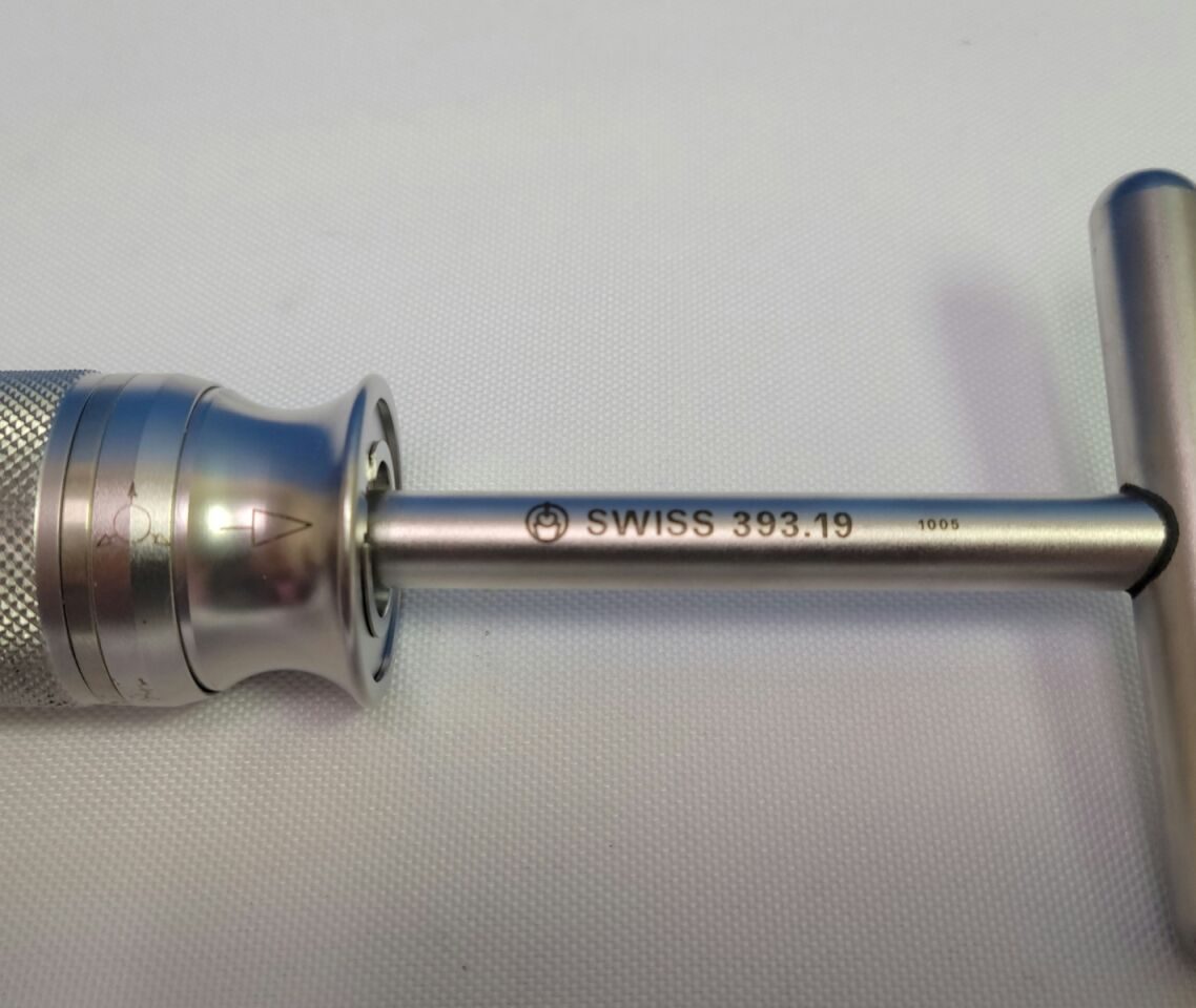 SYNTHES 393.19 Orthopedic Universal Chuck With T-handle — photo 2