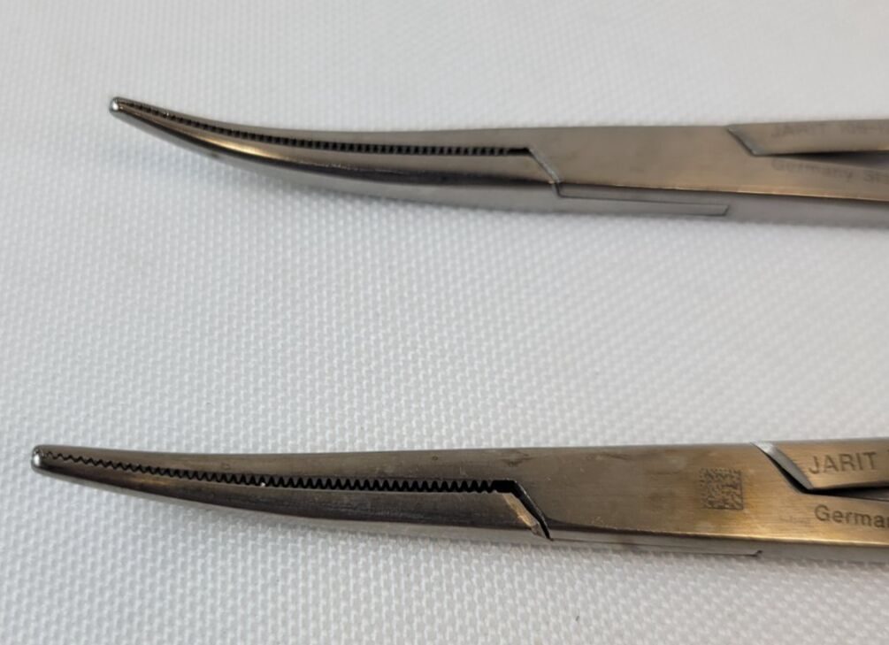 JARIT 106-121 Curved Crile Artery Forceps Serrated Jaws — photo 2