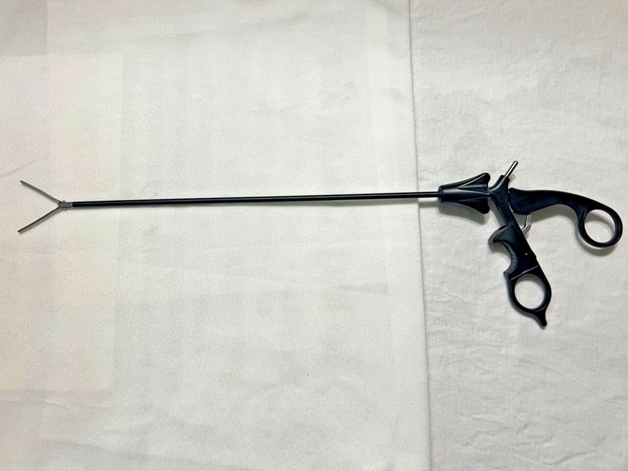 AESCULAP PM657R ADTEC DeBakey Grasping Forcep Vascular Clamp 5mm X 14-1/4"