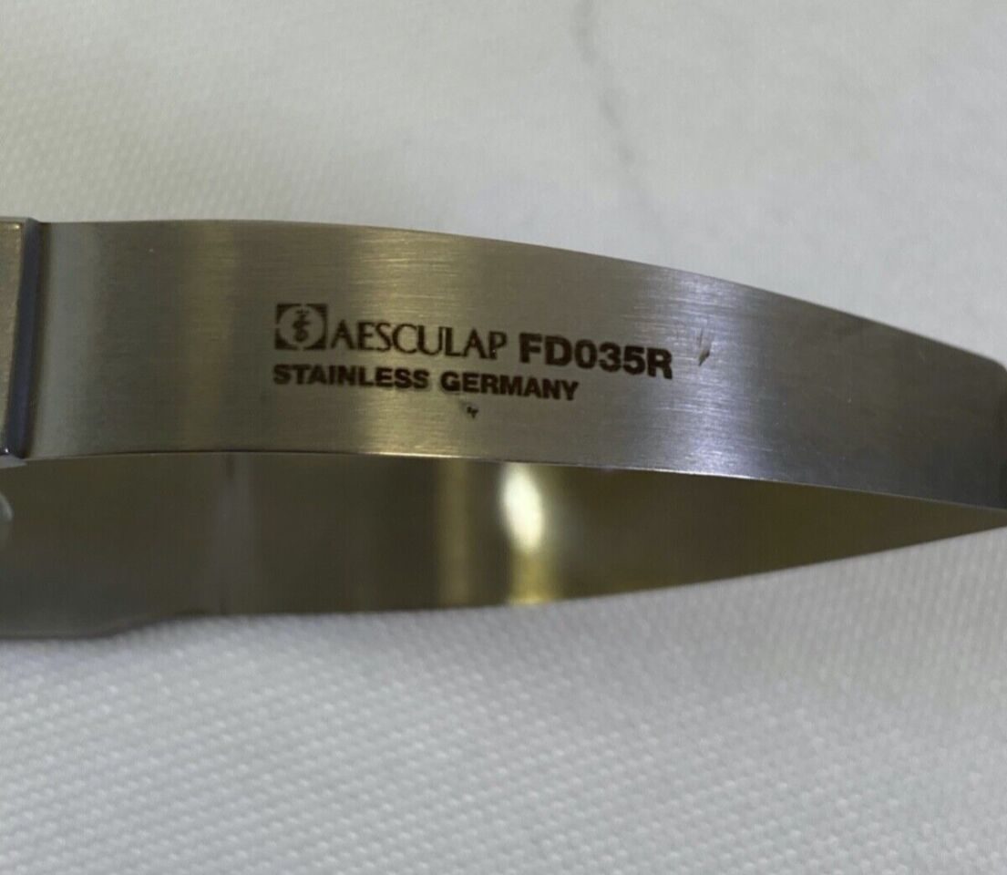 AESCULAP FD035R Micro Form Scissors Bayonet Curved Up Serrated 80mm x 200mm — photo 2