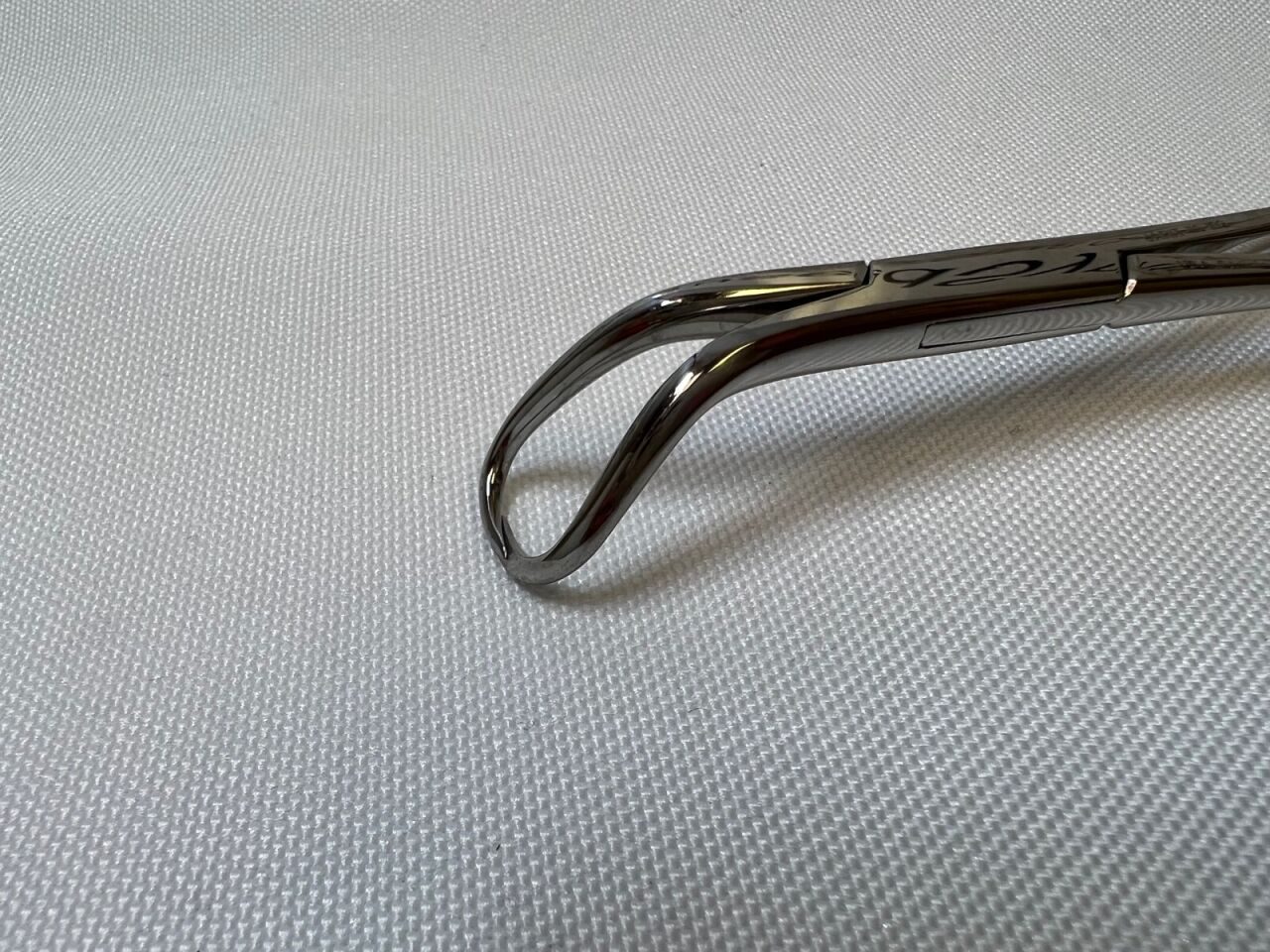 JARIT 110-102 Backhaus Towel Clamp Forceps 5-1/4" Angled — photo 4