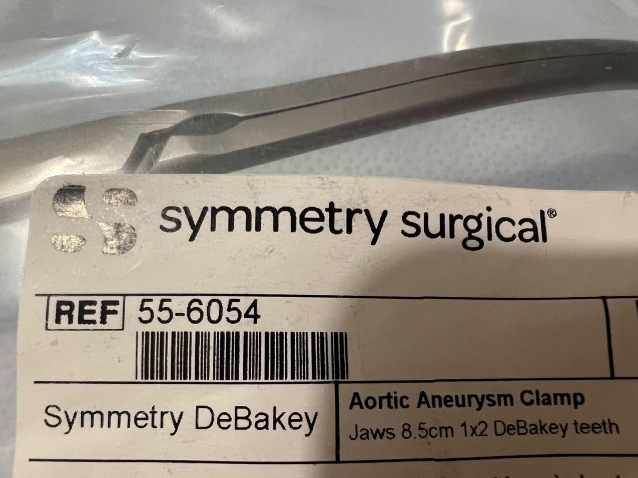 SYMMETRY 55-6054 DeBakey Aortic Aneurysm Clamp 8.5cm Jaws 1x2 Teeth 10.5" Length — photo 2