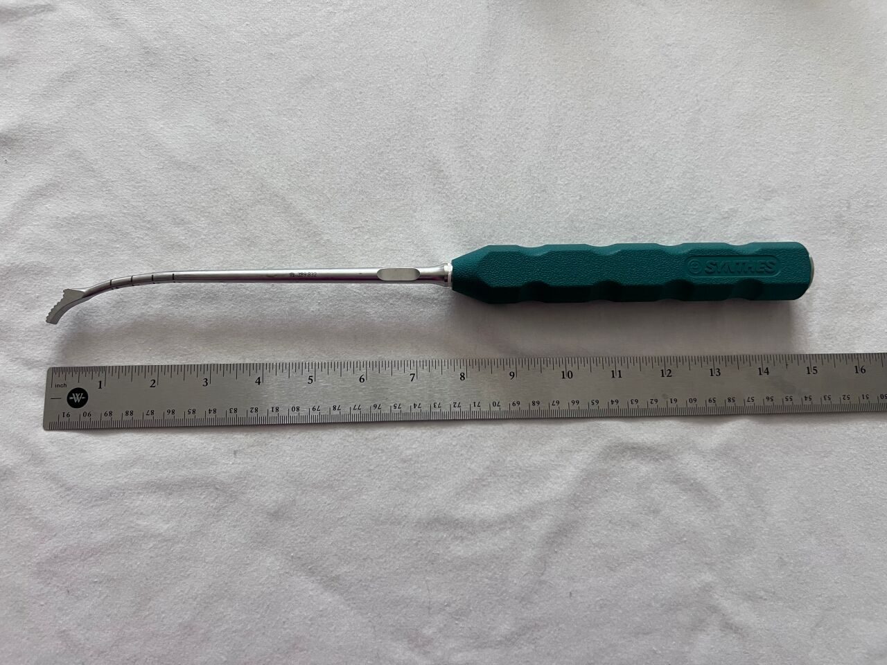SYNTHES 389.832 Curved Spinal Implant Impactor — photo 2