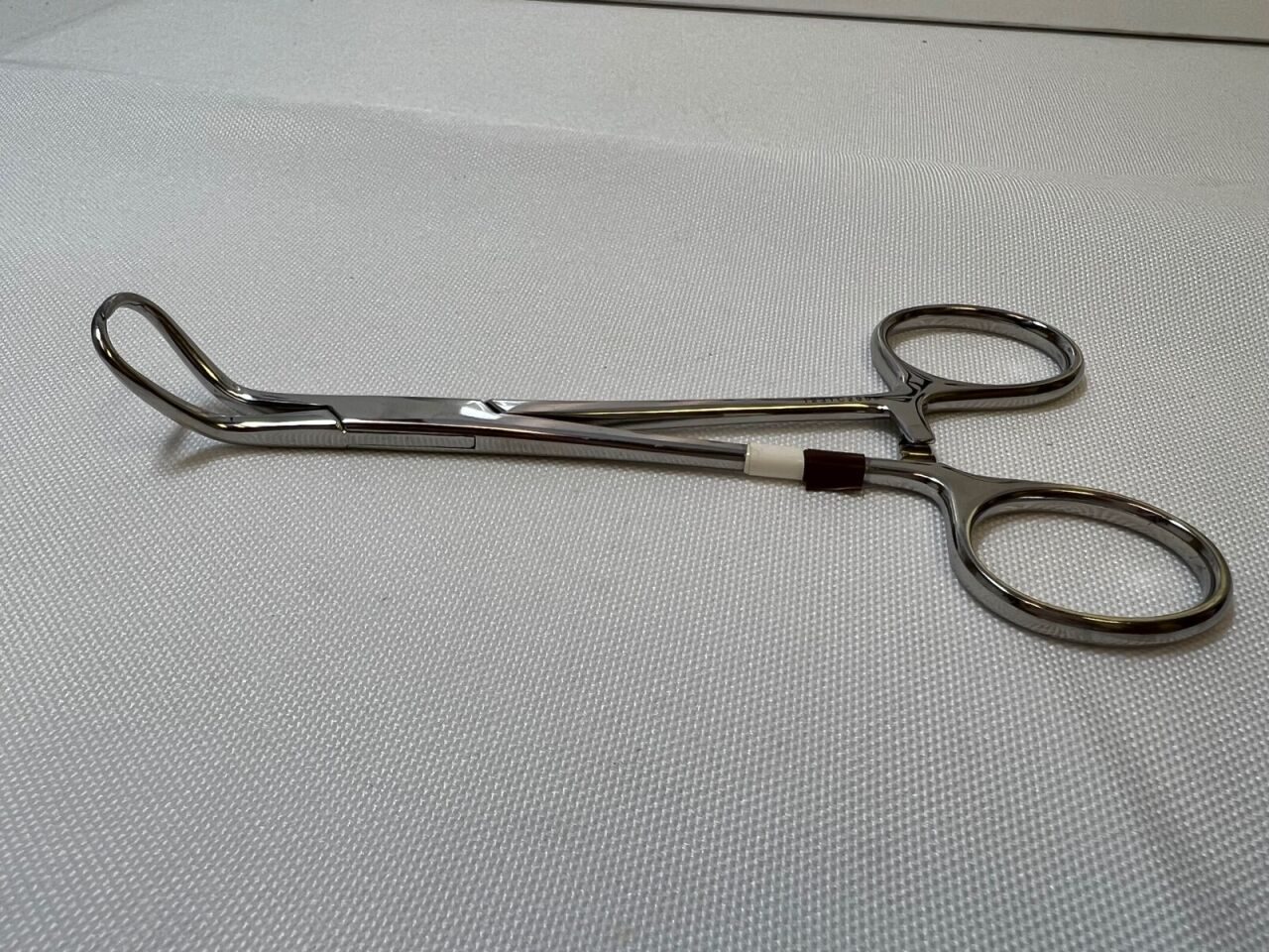 JARIT 110-102 Backhaus Towel Clamp Forceps 5-1/4" Angled — photo 2
