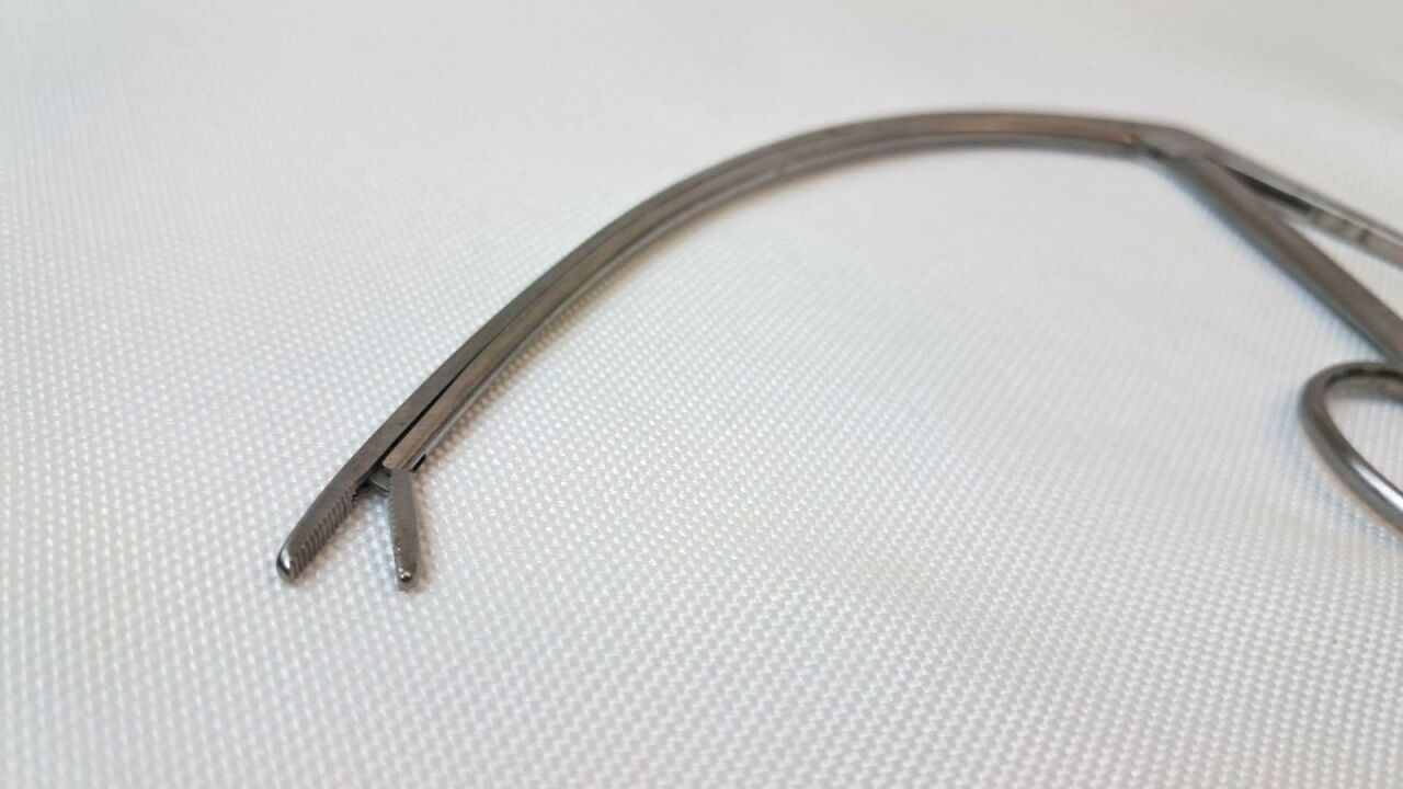 WECK 65325 Carroll Tendon Retriever Forceps Serrated Curved 5-3/4" — photo 4