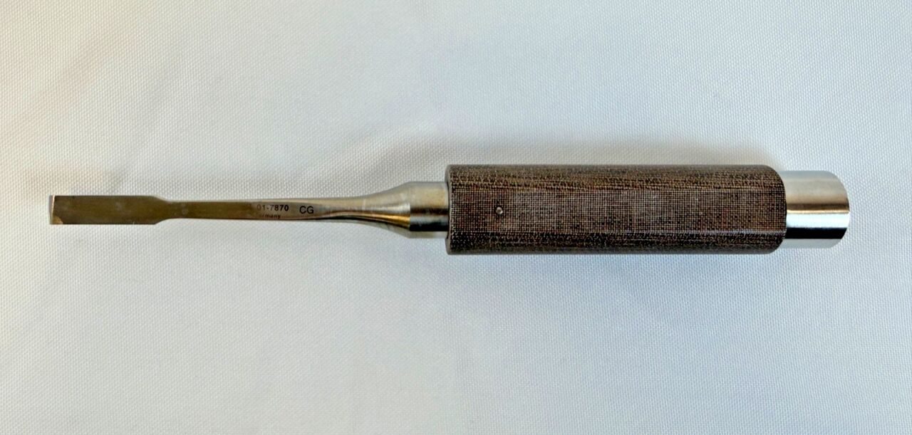 W. LORENZ 01-7870 Obwegeser Splitting Osteotome 8mm x 9"