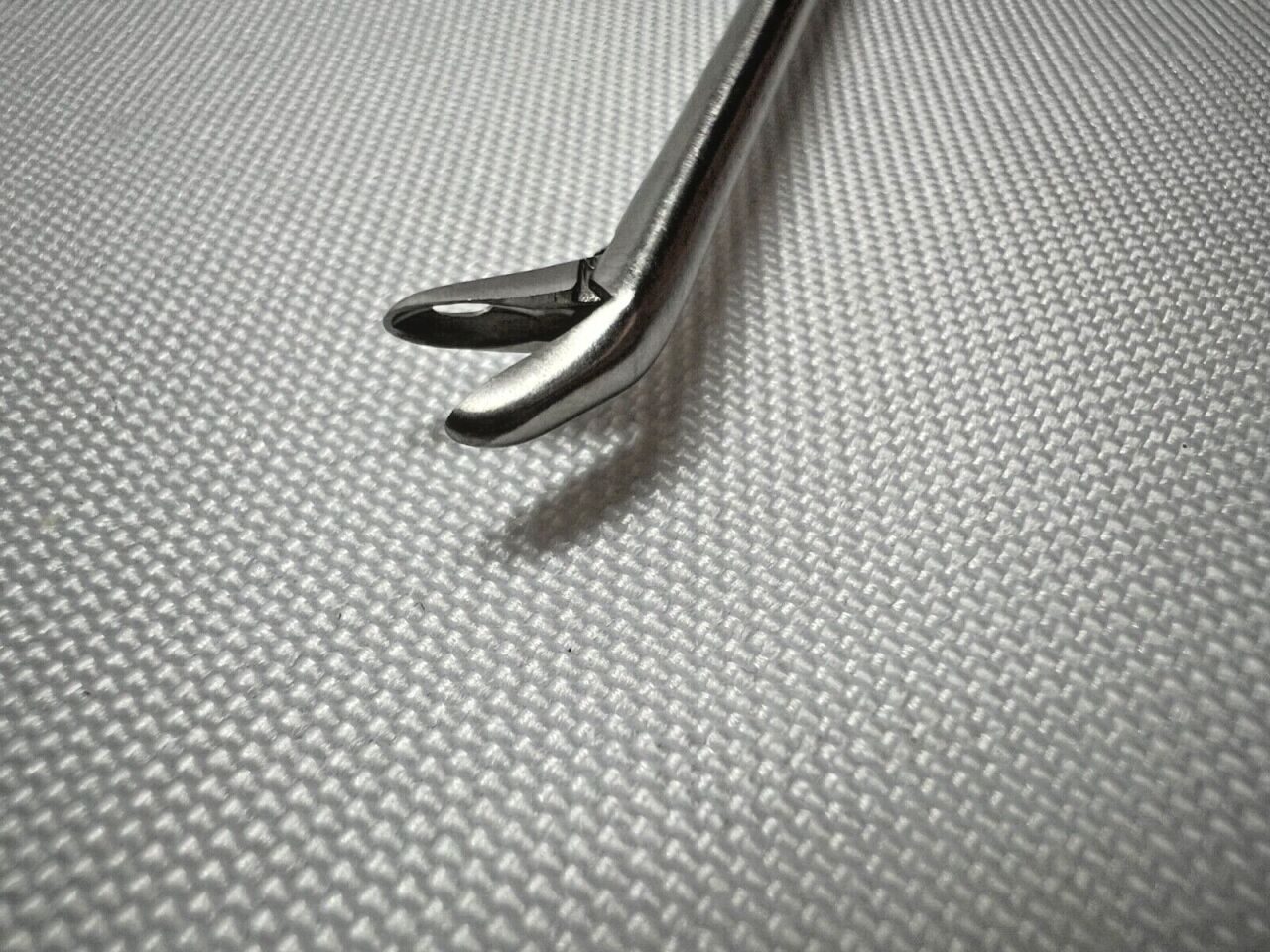 INVOTEC 336900 Curved Blakesley Suction Forceps w/ Integrated Channel — photo 5