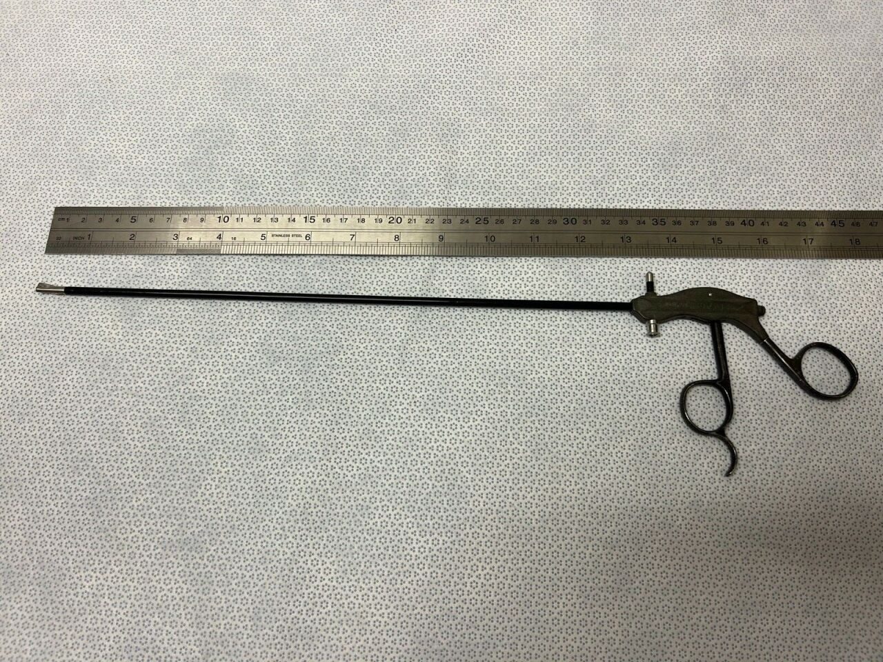 R. WOLF 8383.026 Laparoscopic 5mm x 33cm Hook Scissors — photo 4