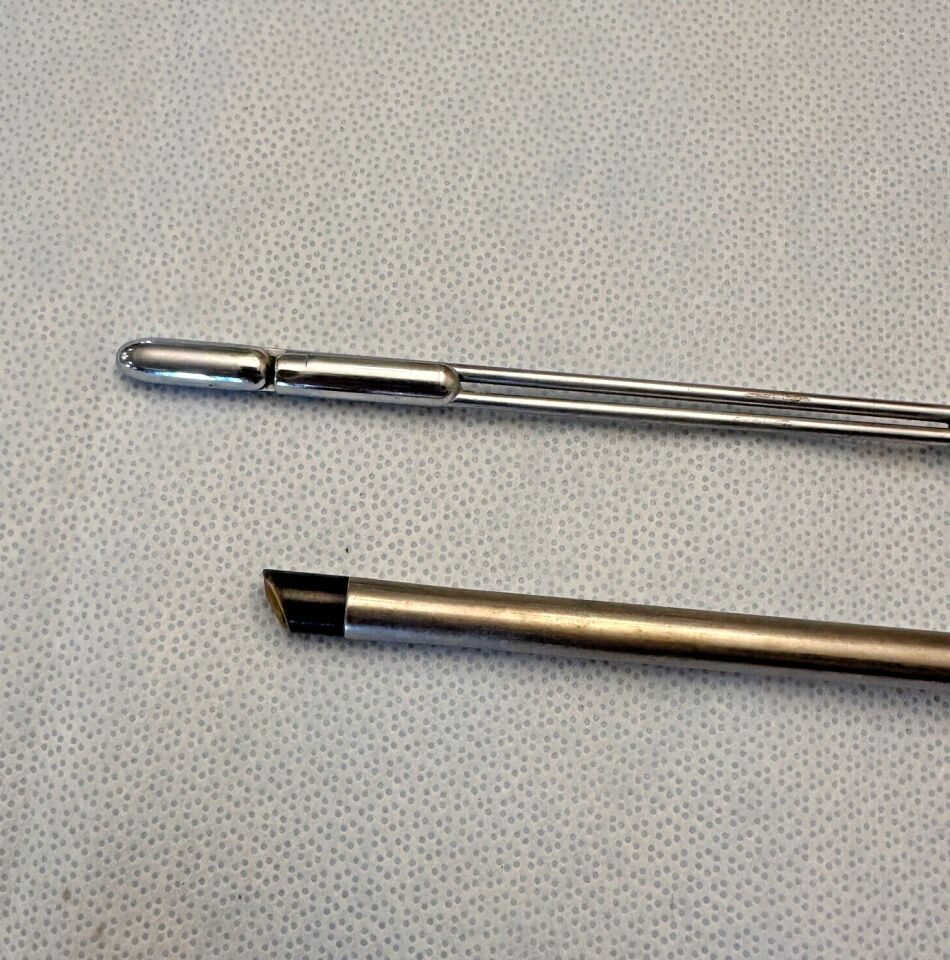 KARL STORZ 27040A0 & 27048AK Sheath AND Deflecting Obturator — photo 3