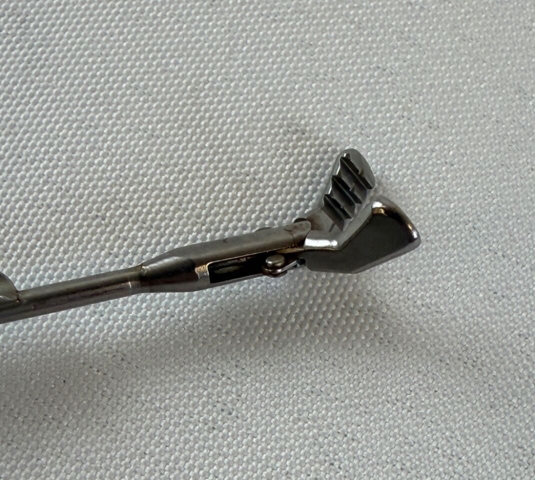 KARL STORZ Optical Grasping Forcep 27072F s Double Action Jaws 4mm Scope Urology — photo 6