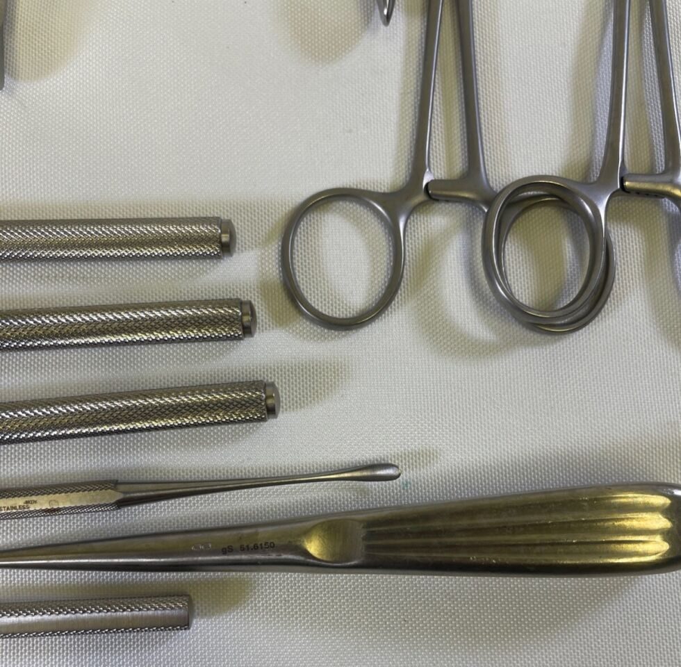VARIOUS  13 Piece Aesculap Millennium Surgical Caldwell-Luc Instrument Set w/ Case — photo 4