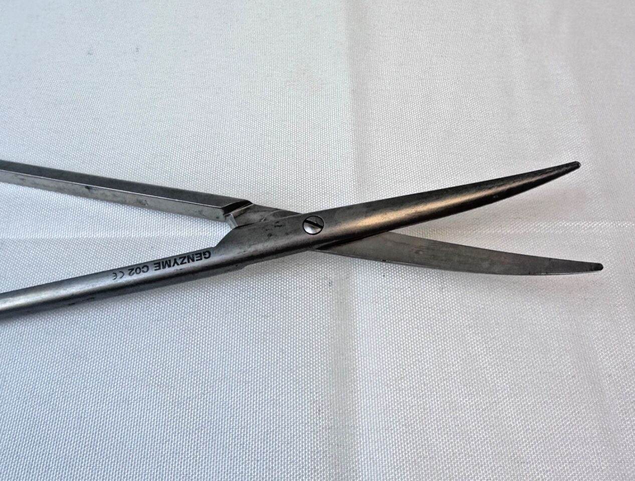 GENZYME 32-0799 Bayonet Style Surgical Scissors 28.4cm Overall Length — photo 3