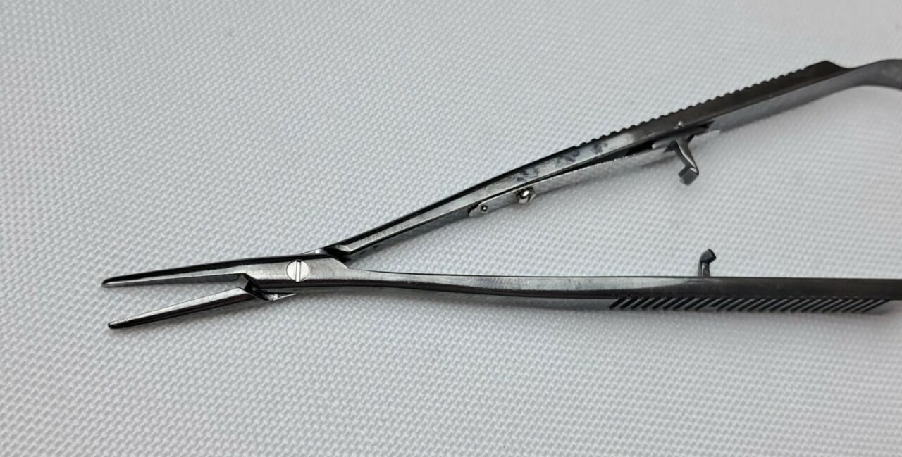 KARL STORZ E-3864 Castroviejo Straight 16mm Needle Holder — photo 3