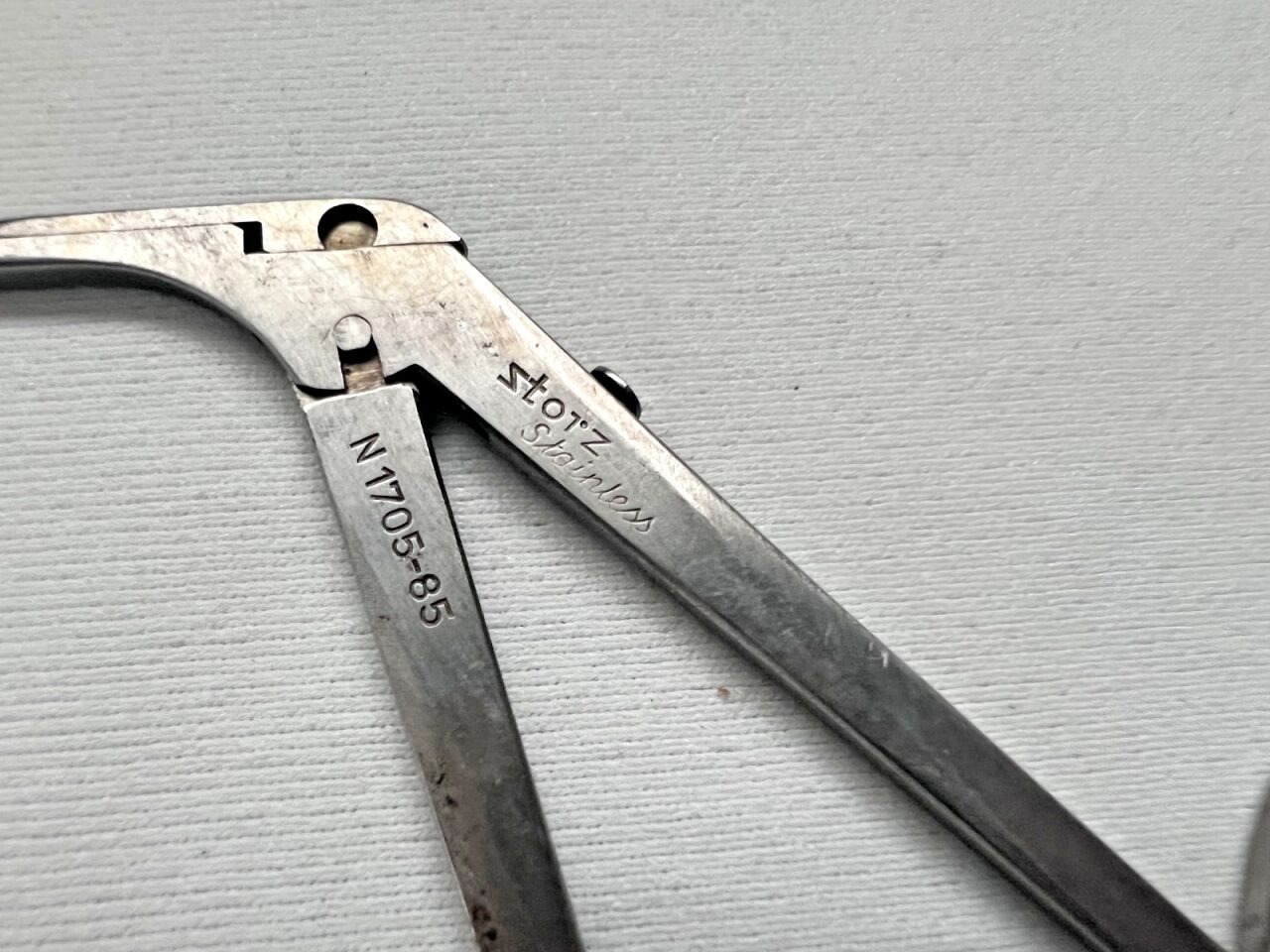 STORZ N1705-85 Opthalmic Micro Oval Cup Forceps — photo 4