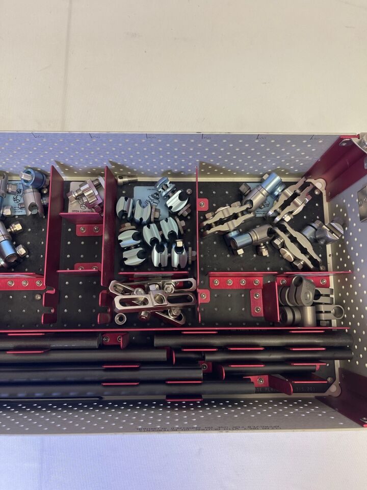 SYNTHES B Large External Fixator Set — photo 7