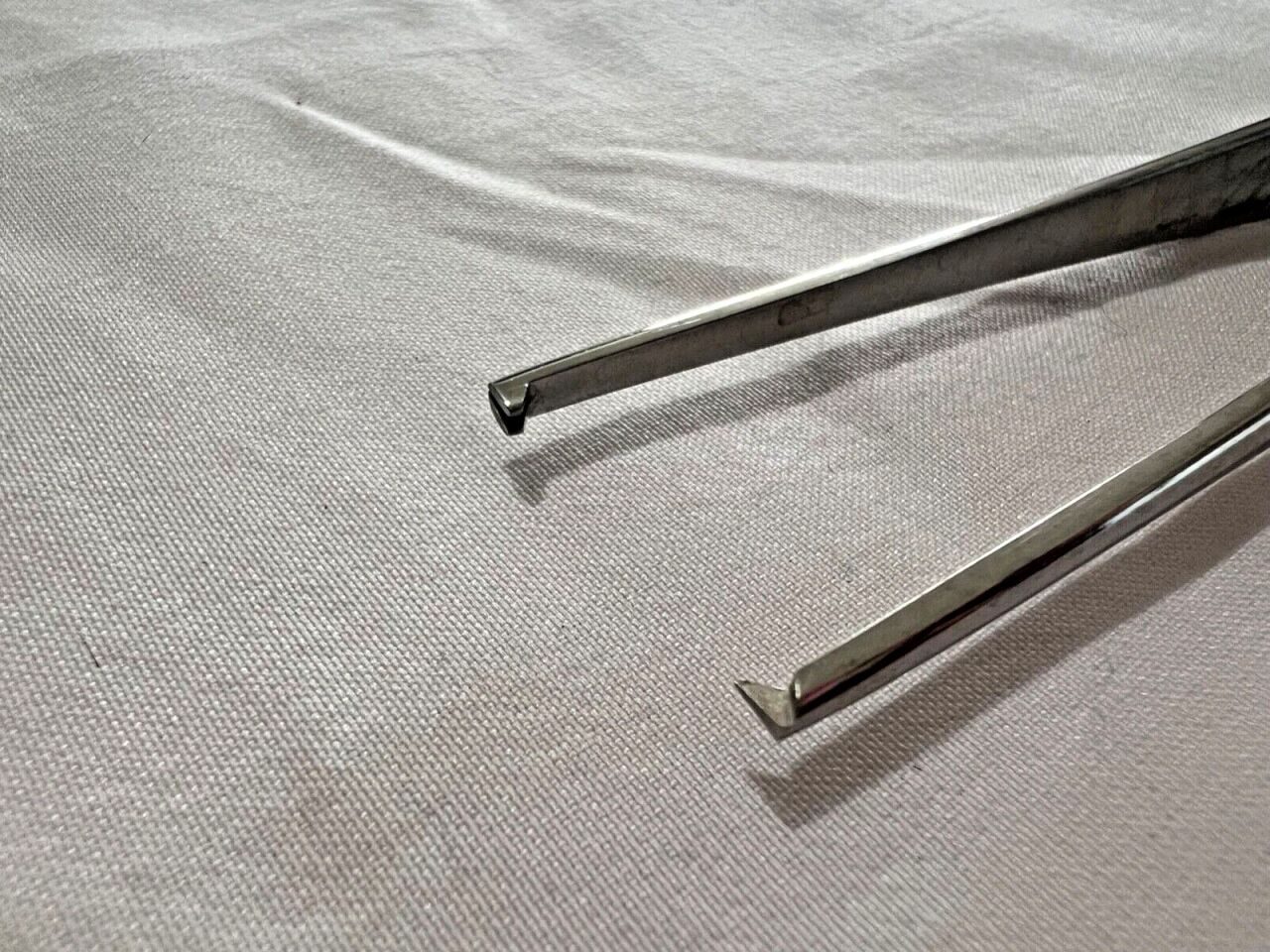 V. MUELLER SU2232 Tissue Forceps 1x2 Teeth 5-3/4" Length — photo 3