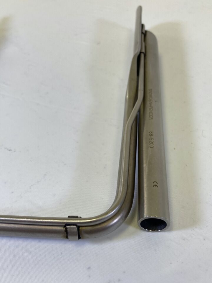 SNOWDEN-PENCER 88-5200 Emory Endo Plastic Retractor w/ Suction 3" x 1" Blade — photo 6