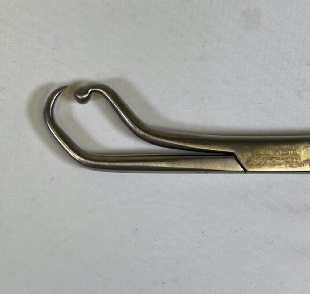 BIOMET MICROFIXATION SP-2972 Mandible Fracture Modified Holding Forcep — photo 5