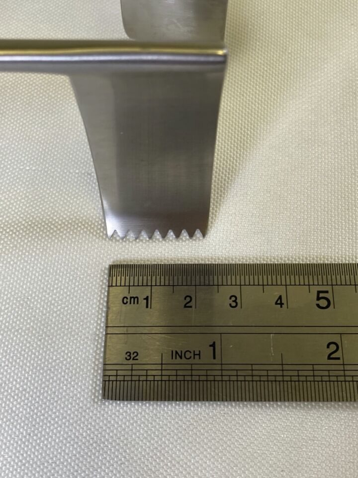 AESCULAP MF065R Meyerding Retractor 25mm x 57mm Blades Self Retaining — photo 6