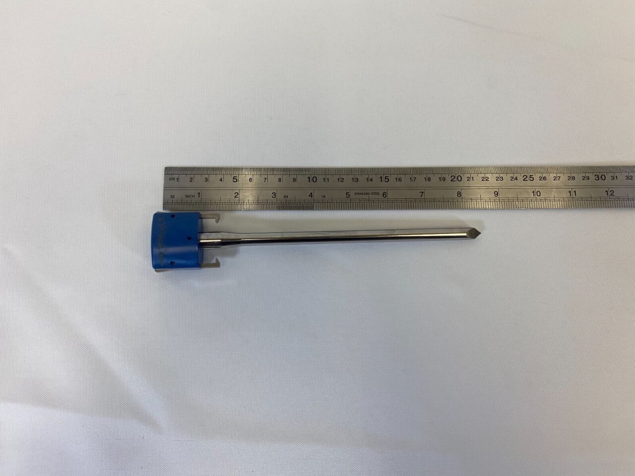INTUITIVE SURGICAL 420005-01 Da Vinci 8mm Sharp Laparoscopy Trocar — photo 1