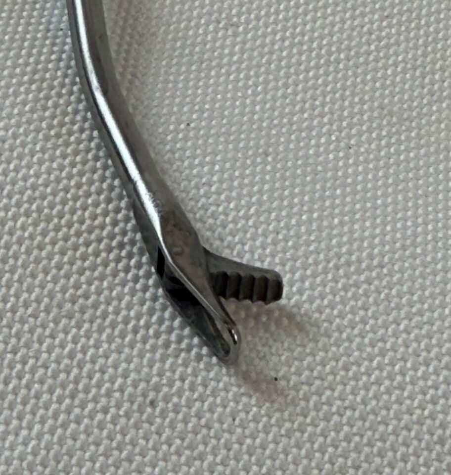 ARTHREX AR-11241XL Widebiter XL Punch 15deg Up Tip 2.75mm x 15deg Up Shaft — photo 8