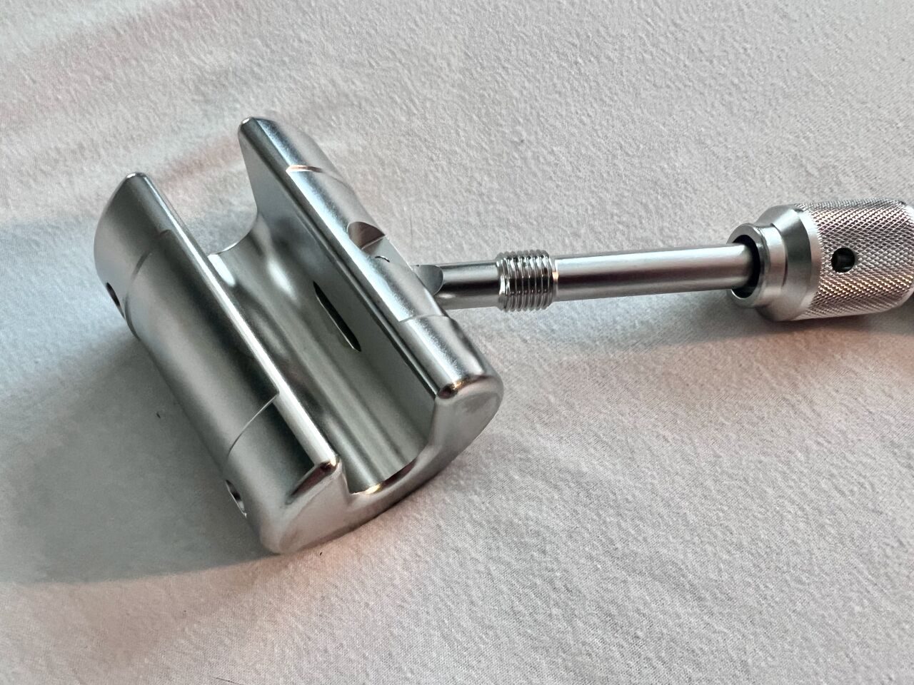 SYNTHES 03.010.056 Combined Hammer Guide — photo 3
