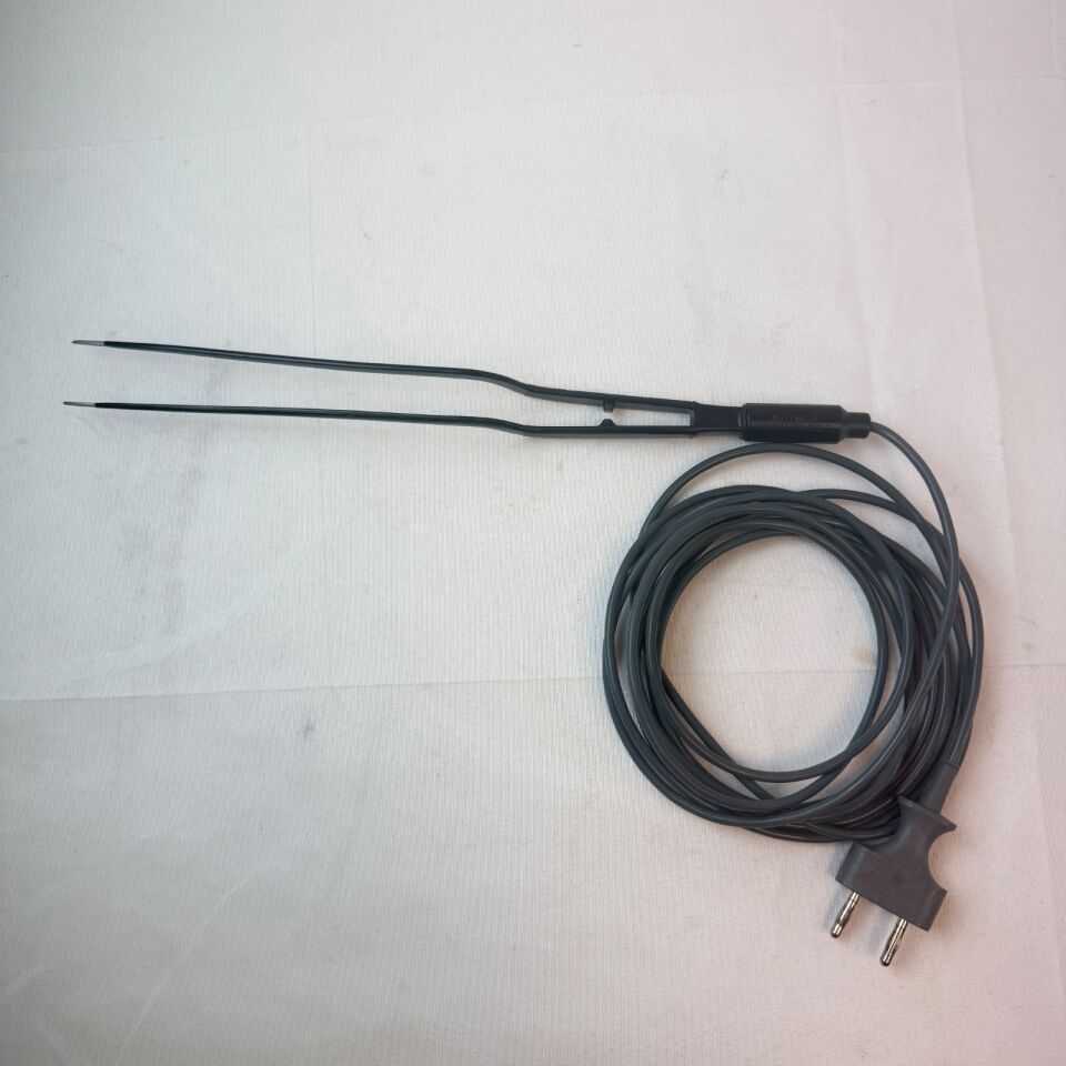 MILLENNIUM 72-550110C E0917 Insulated Bayonet Bipolar Forceps