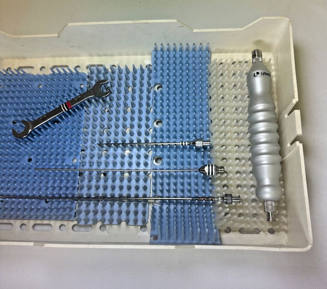 BYRON Laur Lock Handpiece w/3 Cannulas Wrench & Tray Liposuction Unit — photo 3