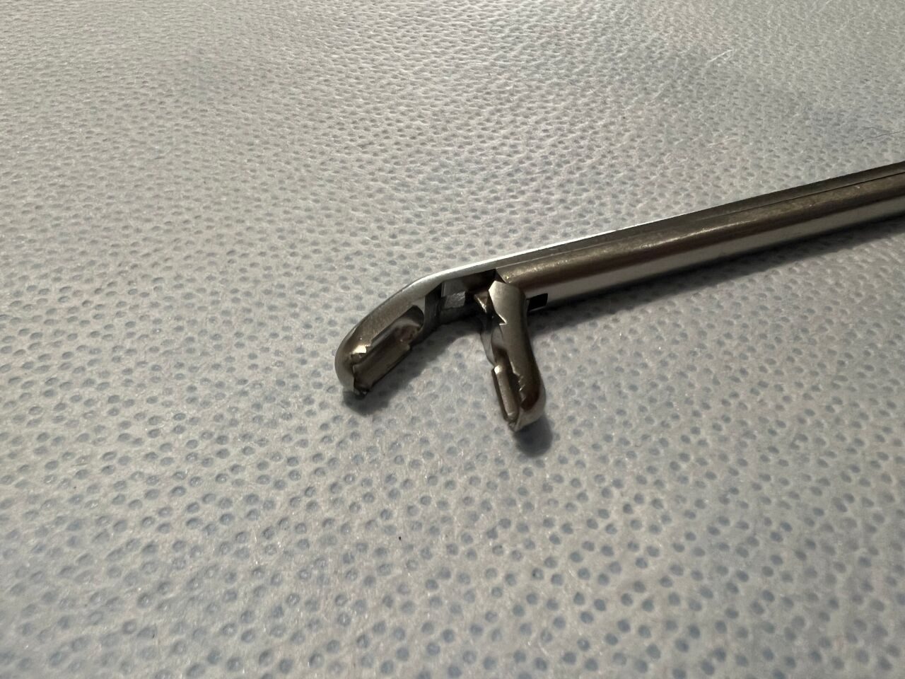DEPUY 2027-16-106 TLIF 6mm Angled Pituitary Rongeur — photo 2