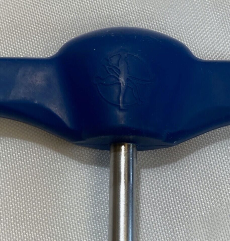 MEDTRONIC EX0405052 T-Handle Stardrive Screwdriver Neuro Spine — photo 4
