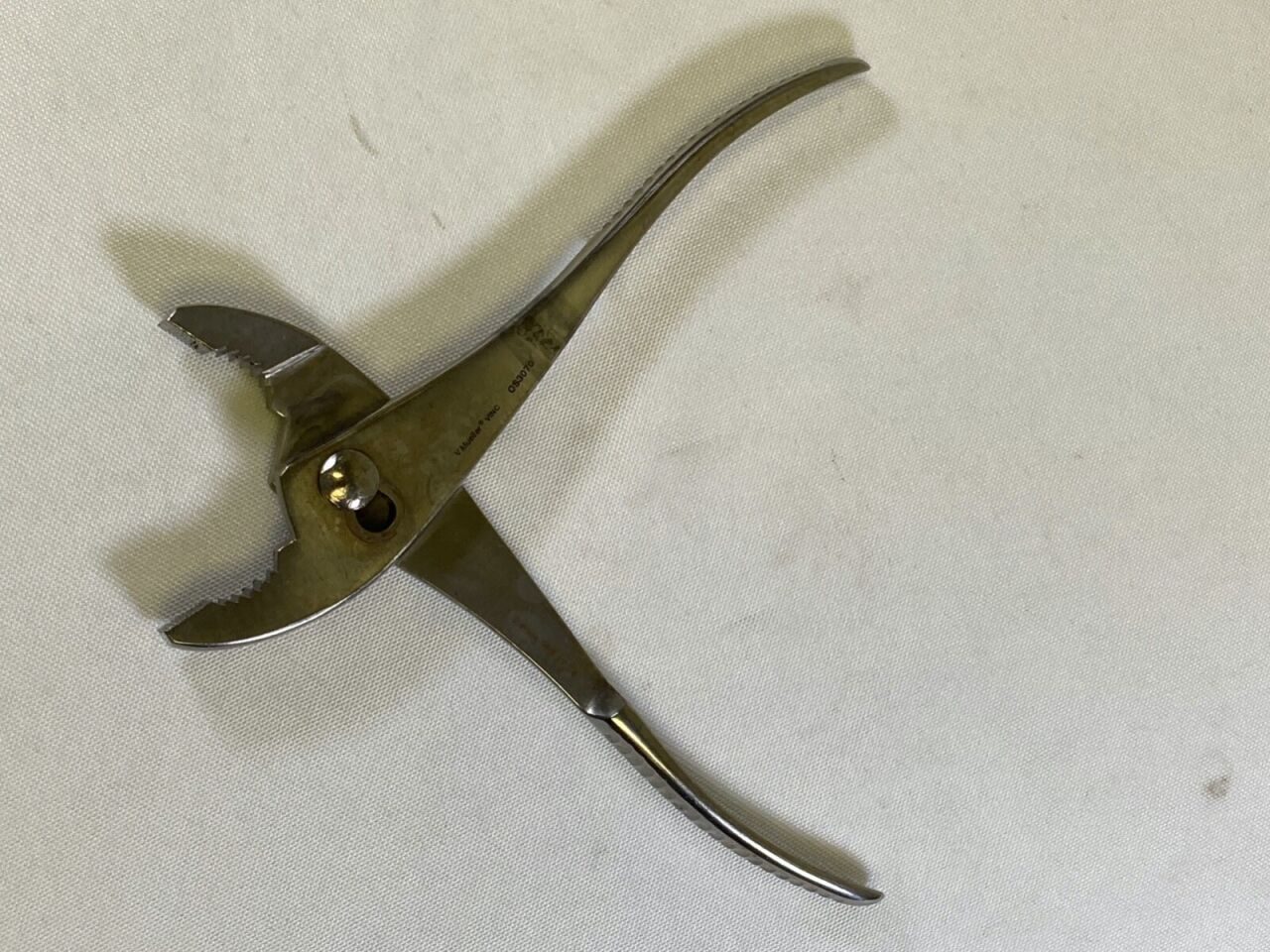 V. MUELLER OS3070 Slip Joint Utility Pliers 10mm Wide Tip L: 7.75" — photo 6