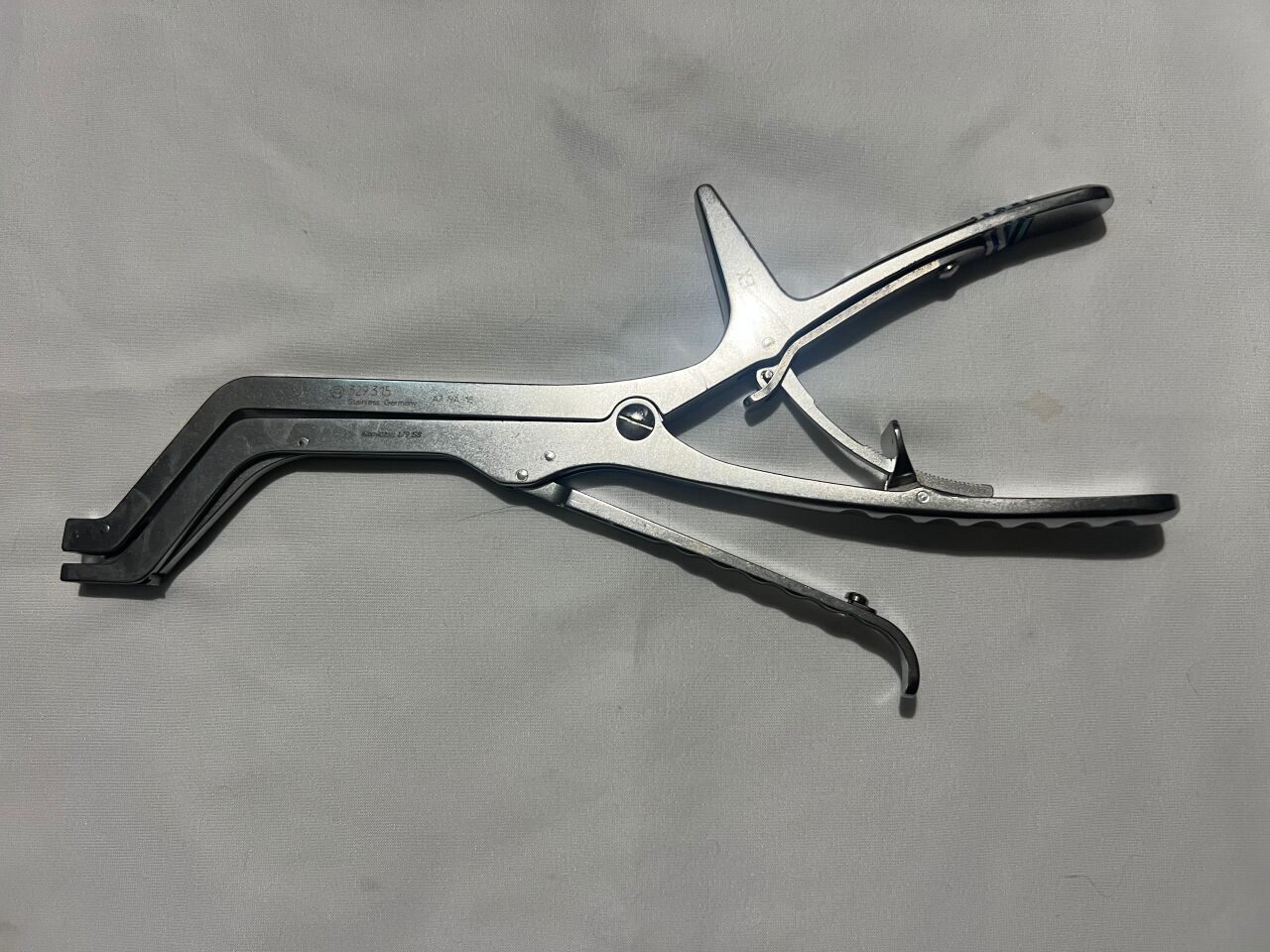 SYNTHES 329.315 Crimping Device for Cranial Flap Tube Clamp — photo 1
