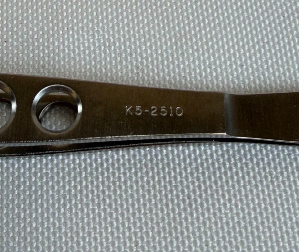 KATENA K5-2510 Castroviejo Forceps w/ Platform 1x2 Teeth 0.3mm — photo 2