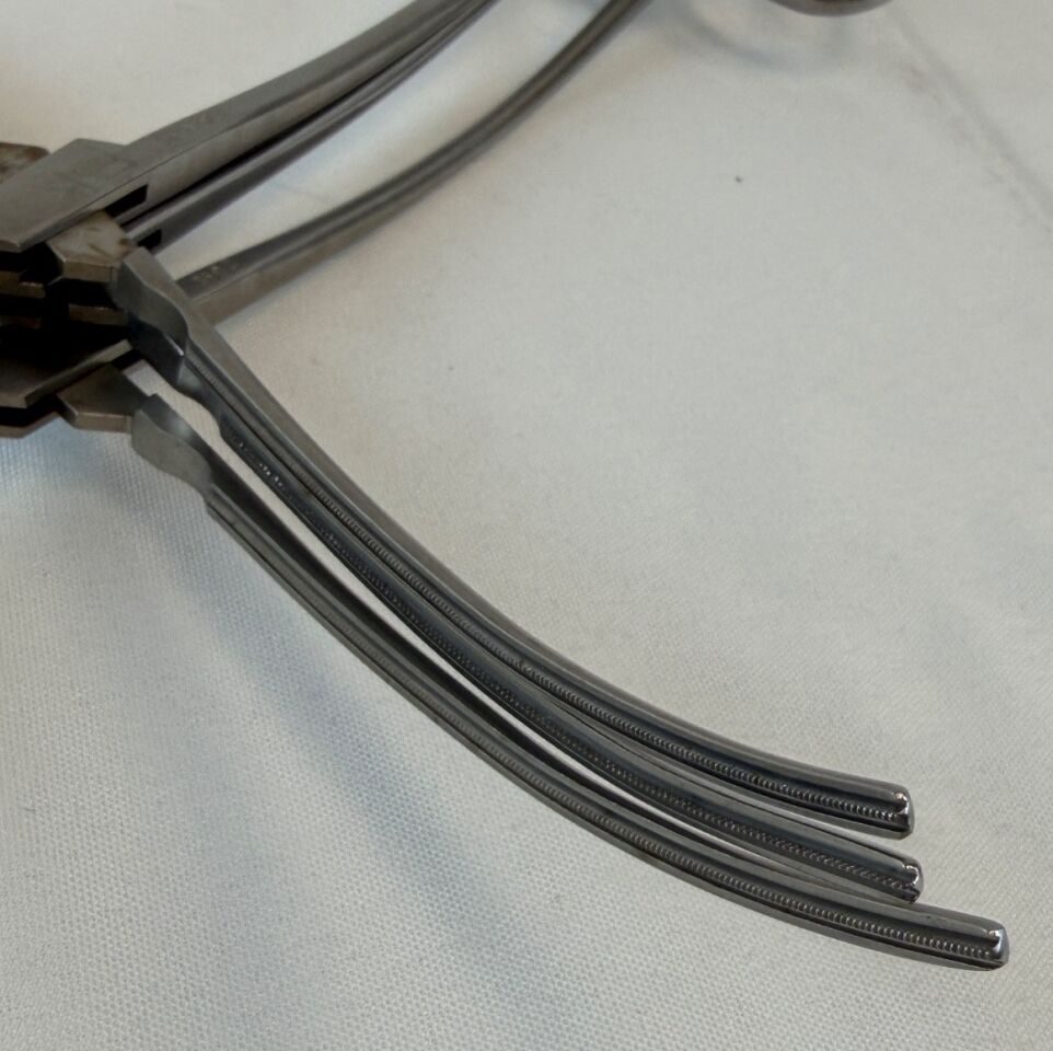 PILLING 35-3602 Set of 3 DeBakey Aneurysm Aorta Clamp Curved 4" Jaw Length 10" — photo 4