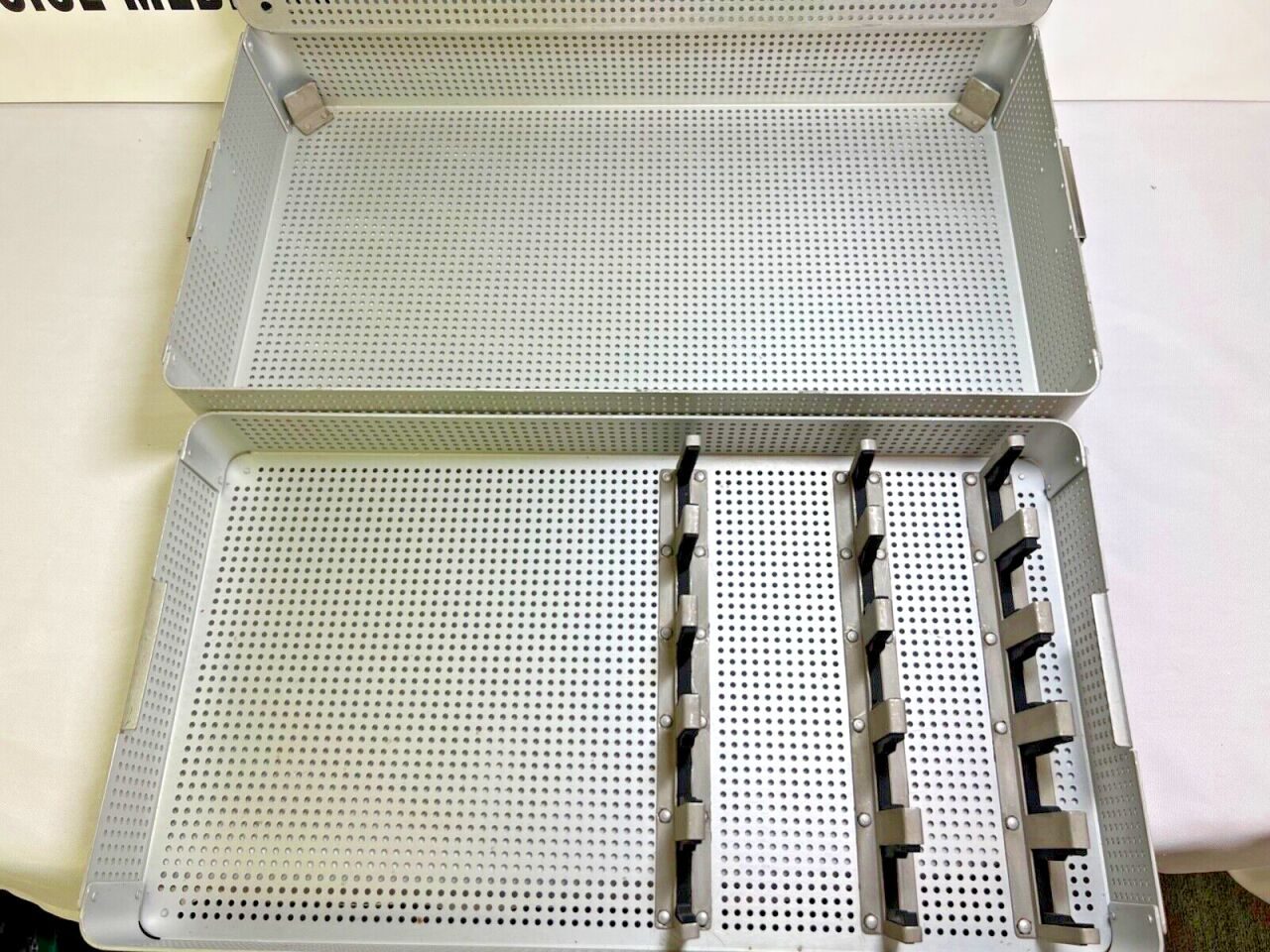 LIFE INSTRUMENTS  5 Slot Lumbar Elevator Curette Sterilization Case w/ Basket — photo 2