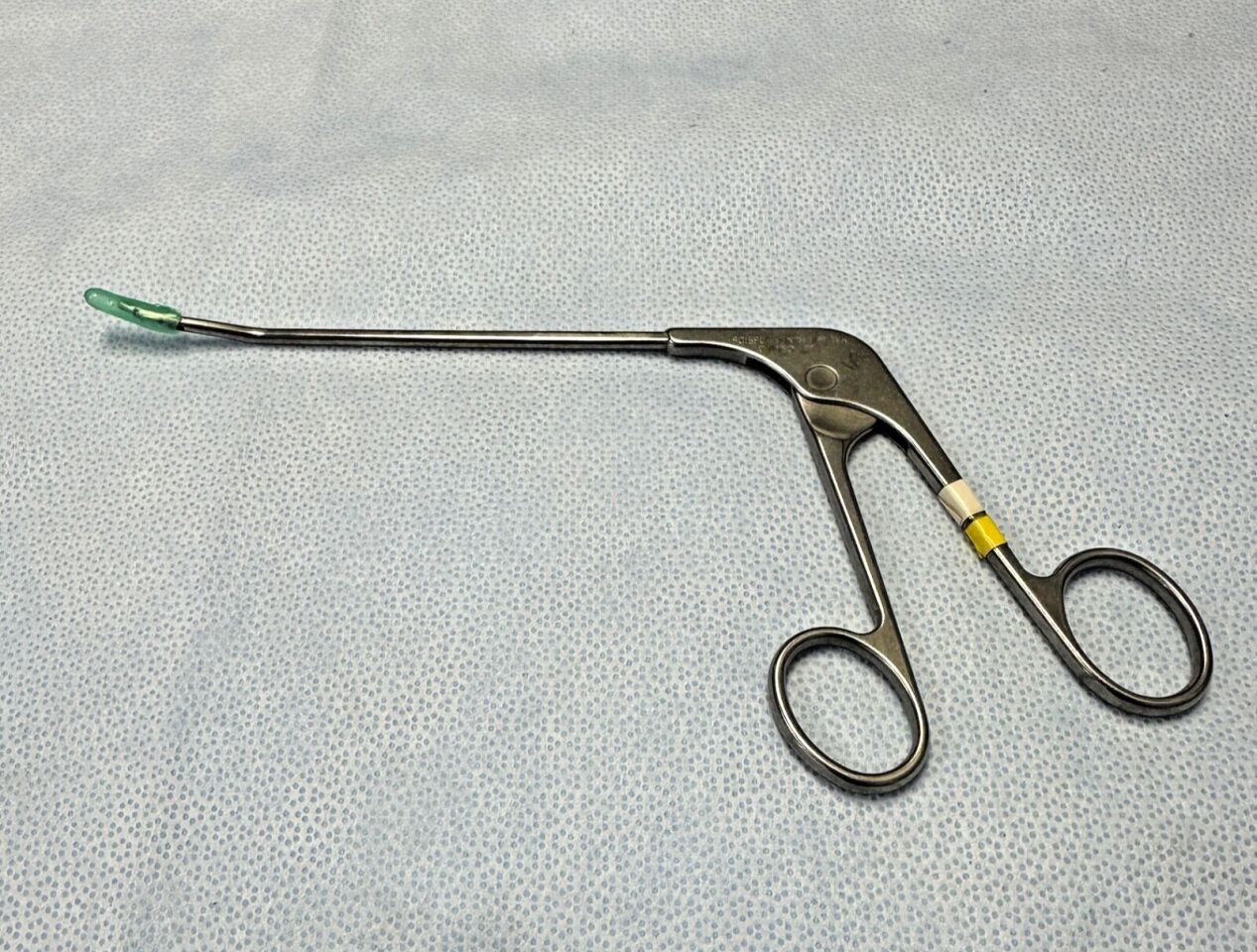 ACUFEX 12038 Upbiter Scissor Punch Curved Left