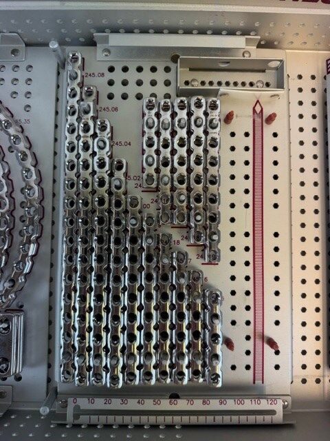 SYNTHES  Pelvic Implant Set — photo 2