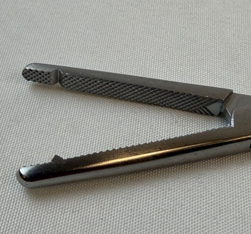 CODMAN 30-5800 Heaney-Rezak Hysterectomy Forcep Single Tooth Straight 8.5" — photo 4