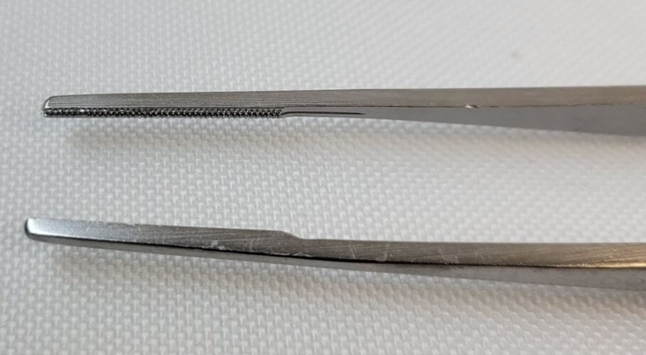V. MUELLER CH5895 DeBakey Vascular Tissue Forceps Delicate Serrated Tips 7.75" — photo 2