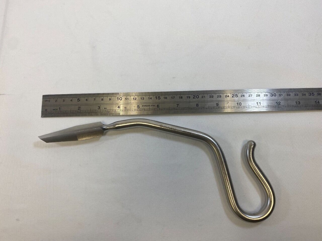 SYNTHES 357.412 Cannulated Reverse Awl — photo 7